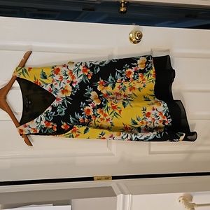 Zac & Rachel Size Large Top